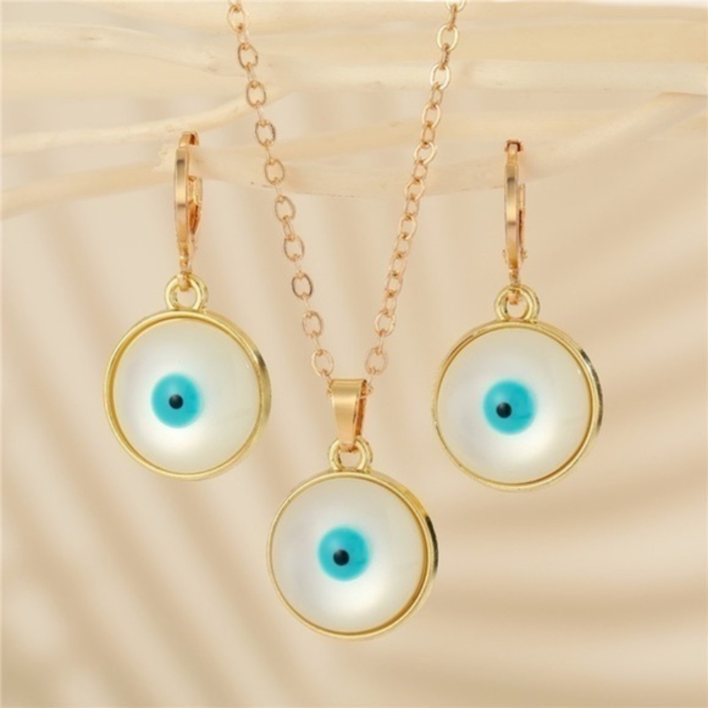 NEW!! 💛 Evil Eye Necklace and Earrings Set